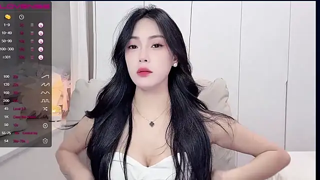 uuxiaocai online show from 03/24/26, 12:16