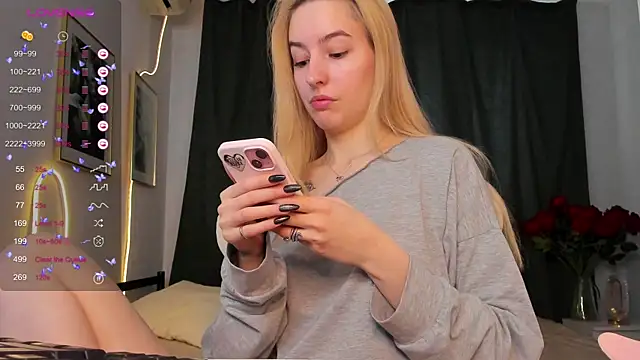 Fire moth online show from 04/11/26, 03:14