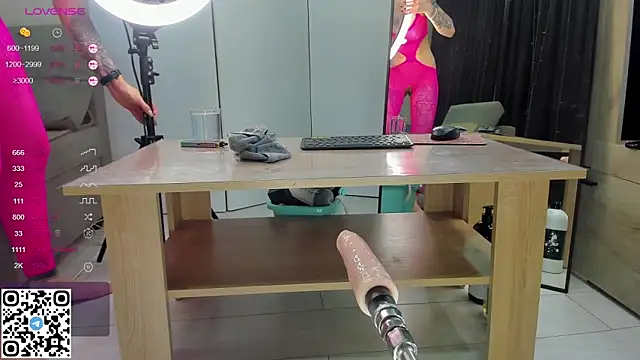 Snapshot of Ripe_cherryy chatting on 01/17/25, 11:38 Ripe cherryy online show from 01/17/25, 11:38