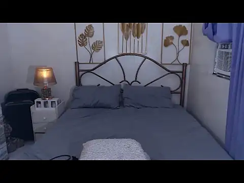 angelicahakenson online show from 12/19/25, 04:05