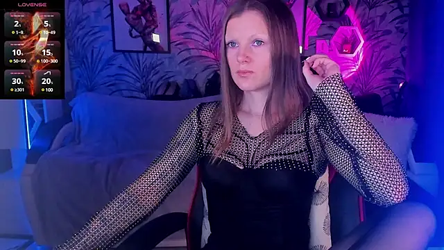 Snapshot of Devi_Evi chatting on 03/10/25, 08:12 Devi Evi online show from 03/10/25, 08:12