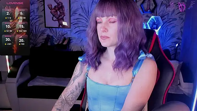 Devi Evi online show from 12/16/25, 06:45