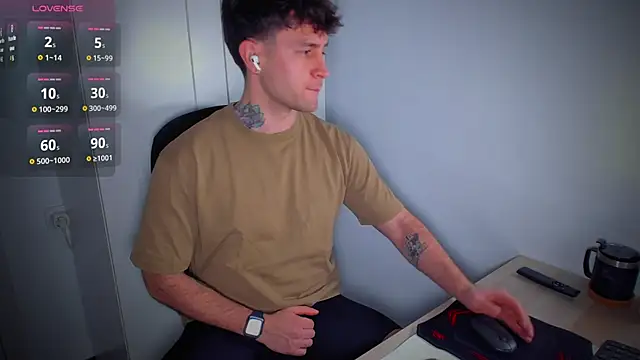 HonestAndrew online show from 03/23/26, 06:19