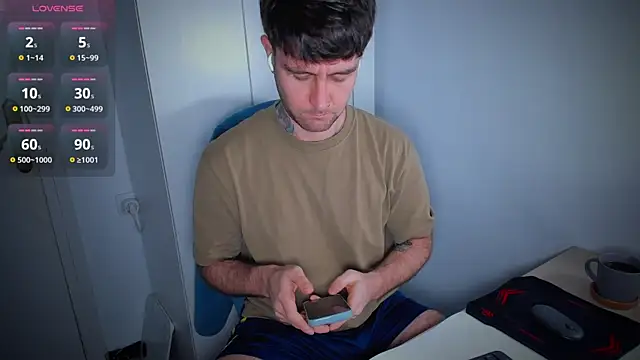 HonestAndrew online show from 03/25/26, 09:08