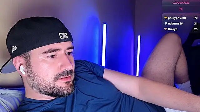 DominantTheo online show from 04/17/26, 04:59