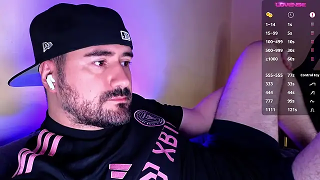 Snapshot of DominantTheo chatting on 03/17/25, 02:30 DominantTheo online show from 03/17/25, 02:30