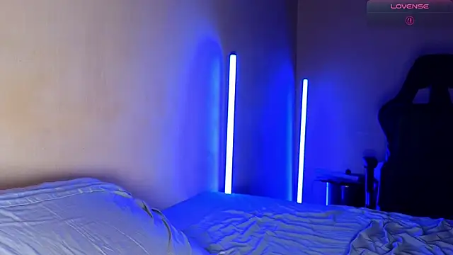 DominantTheo online show from 04/15/26, 03:34