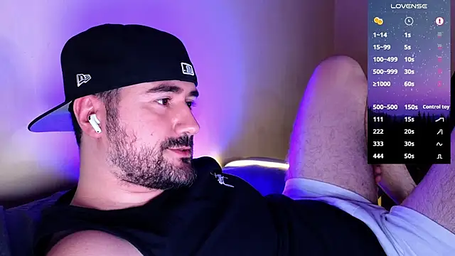 Snapshot of DominantTheo chatting on 02/27/25, 03:29 DominantTheo online show from 02/27/25, 03:29