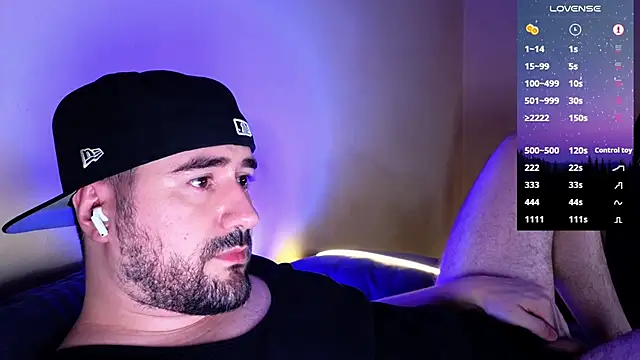 Snapshot of DominantTheo chatting on 02/13/25, 03:29 DominantTheo online show from 02/13/25, 03:29