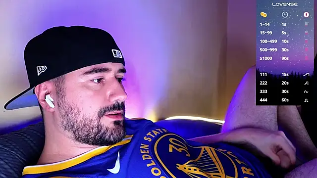 Snapshot of DominantTheo chatting on 01/16/25, 03:12 DominantTheo online show from 01/16/25, 03:12