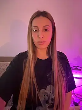 Snapshot of Eva_Ryen chatting on 02/14/26, 04:40 Eva Ryen online show from 02/14/26, 04:40