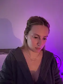 Snapshot of Eva_Ryen chatting on 01/17/26, 04:21 Eva Ryen online show from 01/17/26, 04:21