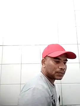 Snapshot of Purplejuice777 chatting on 02/12/26, 05:18 Purplejuice777 online show from 02/12/26, 05:18