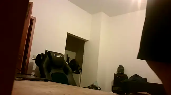 Snapshot of Superbearc89 chatting on 12/19/24, 11:46 Superbearc89 online show from 12/19/24, 11:46