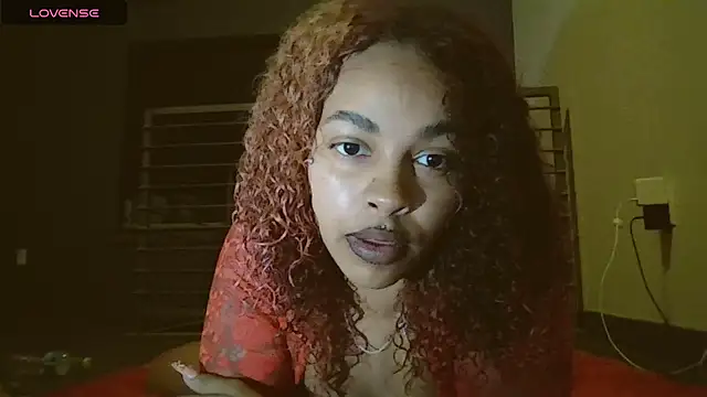 Snapshot of Cloutchasercrystall chatting on 09/16/25, 11:11 Cloutchasercrystall online show from 09/16/25, 11:11
