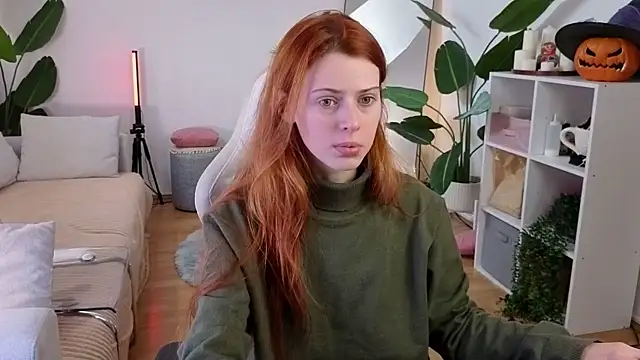 doll lesli online show from 10/19/25, 09:34