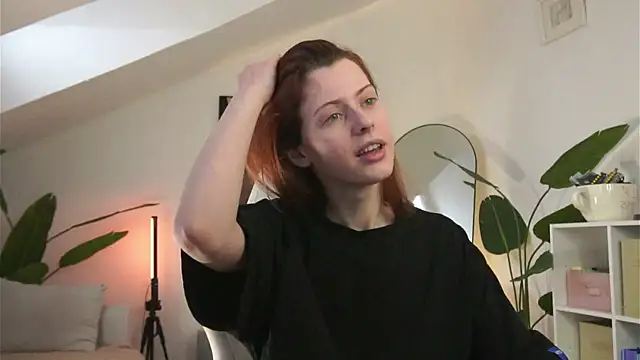 doll lesli online show from 03/05/26, 12:35