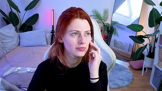 doll lesli online show from 11/08/25, 10:08