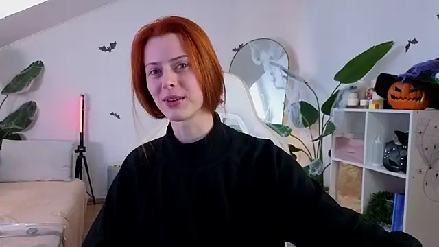 doll lesli online show from 11/02/25, 09:36