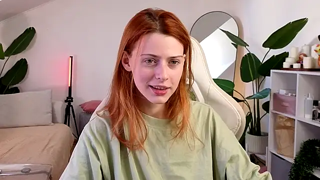 doll lesli online show from 10/24/25, 09:41