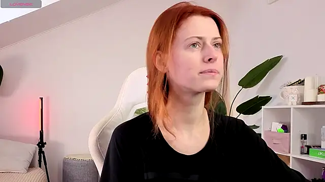 doll lesli online show from 09/19/25, 06:28