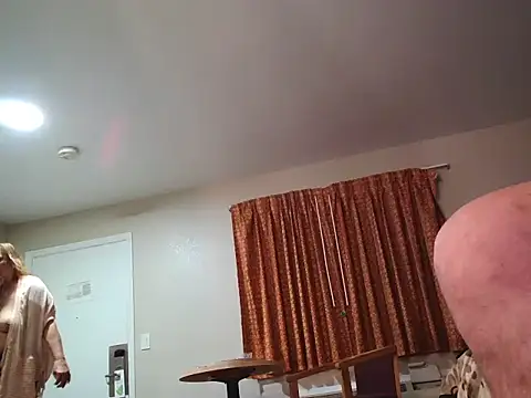 Snapshot of Victoria121565 chatting on 03/22/26, 11:23 Victoria121565 online show from 03/22/26, 11:23