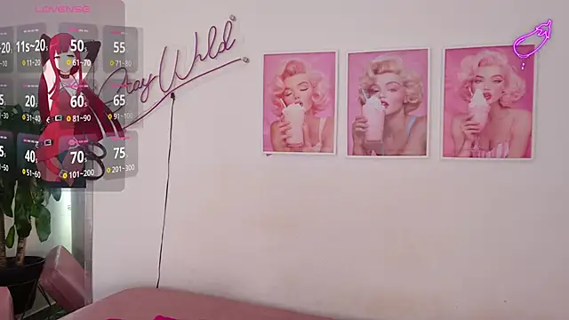 Adele LatinLady online show from 04/05/26, 05:30