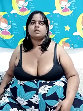 SusanaEshwar online show from 02/12/26, 09:36