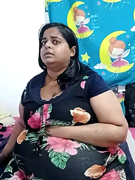 SusanaEshwar online show from 04/28/26, 08:35