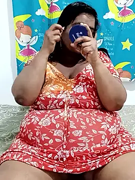 SusanaEshwar online show from 02/15/26, 07:24