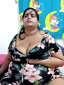 SusanaEshwar online show from 04/14/26, 10:37