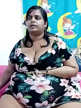 SusanaEshwar online show from 04/23/26, 12:28
