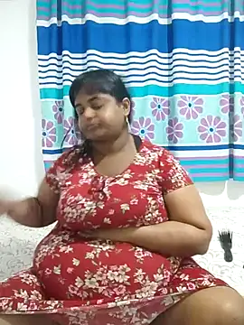 Snapshot of SusanaEshwar chatting on 07/21/26, 05:03 SusanaEshwar online show from 07/21/26, 05:03