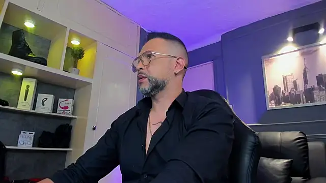 MrFrank tattoo online show from 11/18/25, 11:57