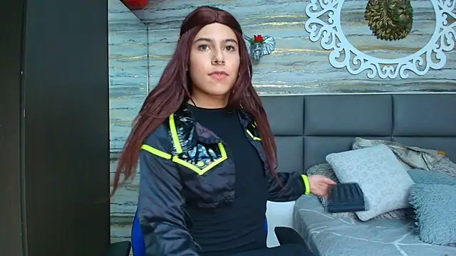 oliver  brown online show from 03/01/25, 08:42