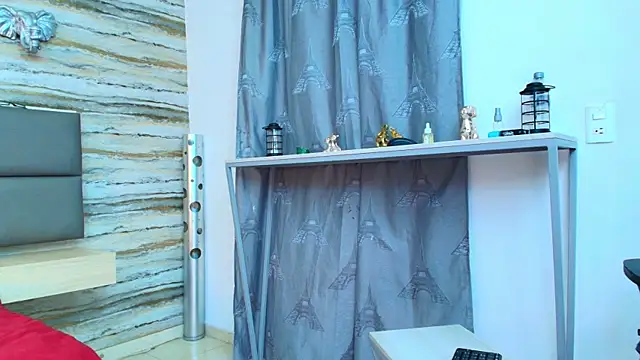 oliver  brown online show from 11/07/25, 09:41