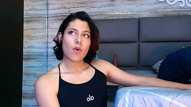 oliver  brown online show from 12/16/25, 12:26