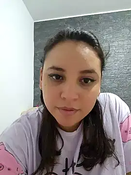 Snapshot of LizzRouse chatting on 11/14/25, 12:09 LizzRouse online show from 11/14/25, 12:09