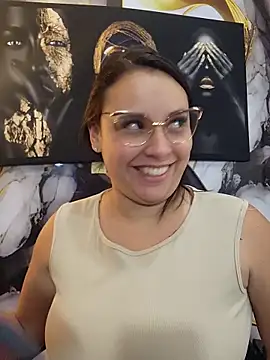 Snapshot of LizzRouse chatting on 04/30/26, 09:19 LizzRouse online show from 04/30/26, 09:19