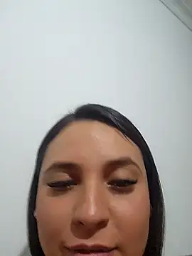 Snapshot of LizzRouse chatting on 10/02/25, 08:34 LizzRouse online show from 10/02/25, 08:34