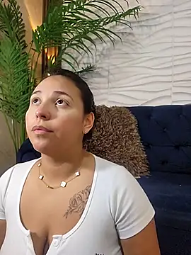 LizzRouse online show from 03/30/26, 09:49