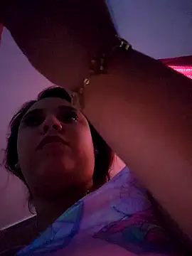 Snapshot of LizzRouse chatting on 10/09/25, 01:22 LizzRouse online show from 10/09/25, 01:22