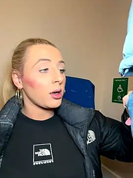 Strongqueen online show from 11/02/25, 09:42