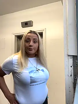 Strongqueen online show from 09/20/25, 05:18