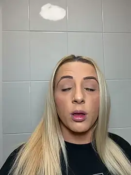 Strongqueen online show from 11/21/25, 06:51