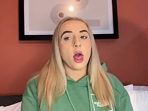 Strongqueen online show from 02/23/25, 06:34