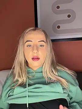 Strongqueen online show from 02/26/25, 11:52