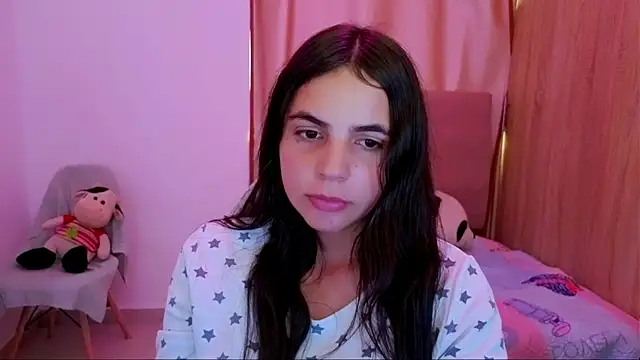 Snapshot of _elenna chatting on 06/07/26, 05:29 elenna online show from 06/07/26, 05:29