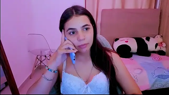  elenna online show from 04/13/26, 07:18