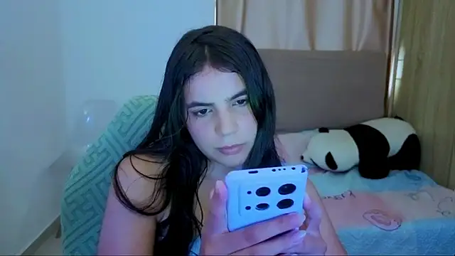 Snapshot of _elenna chatting on 07/07/26, 06:00 elenna online show from 07/07/26, 06:00